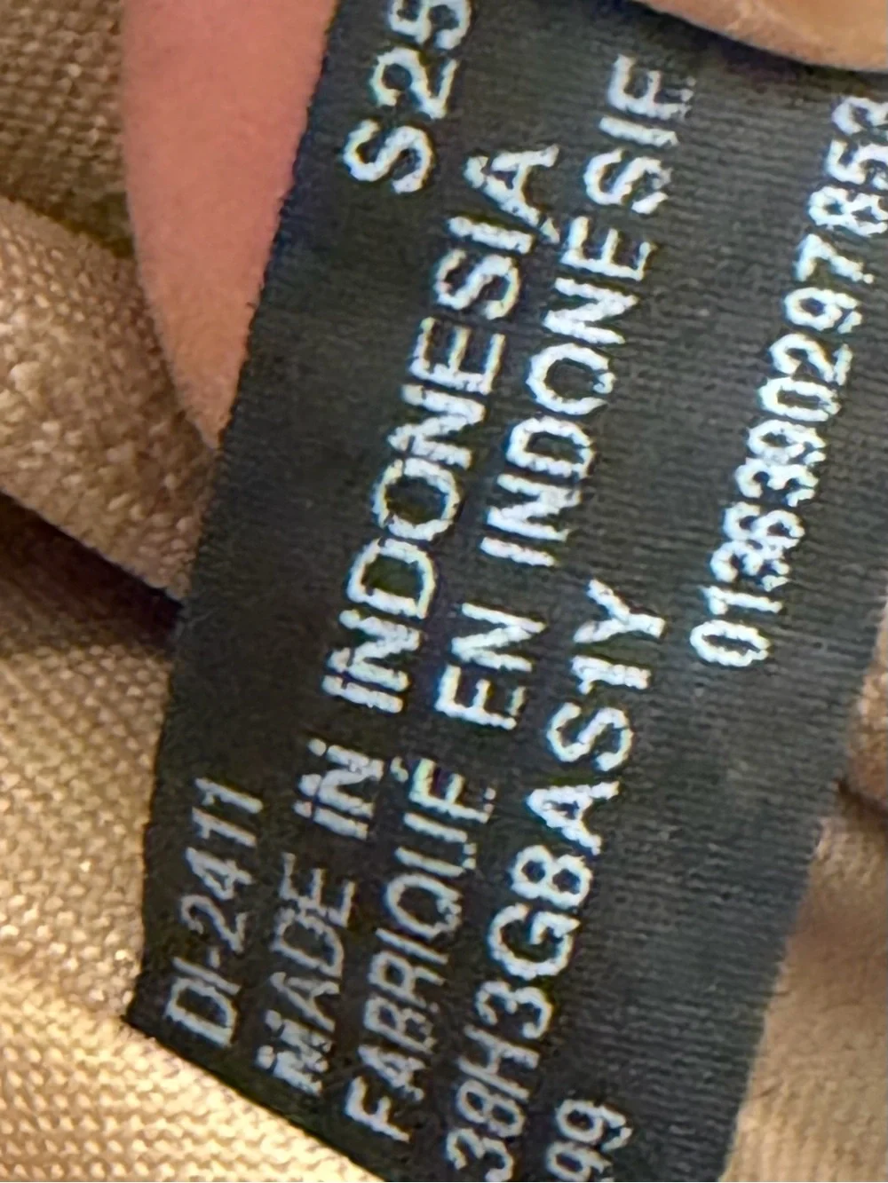 Michael Kors satchel approximate logo